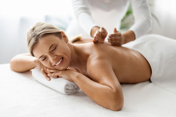 Découvrez les bienfaits du massage bien être au travail